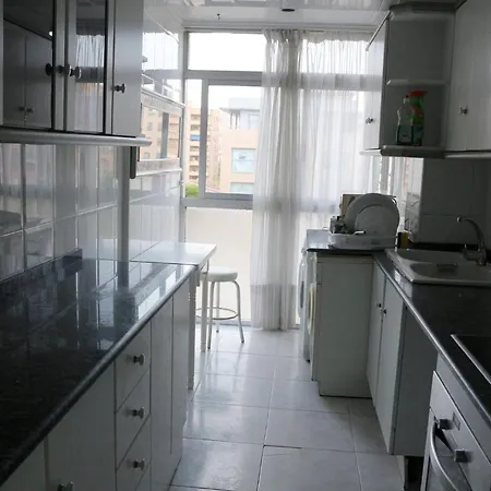 4 Bedrooms Ref Poeta 105 Beach/climatisation Daire