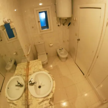 4 Bedrooms Ref Poeta 105 Beach/climatisation Daire